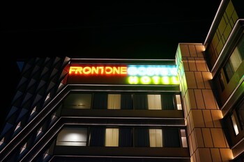 front one gosyen hotel salatiga