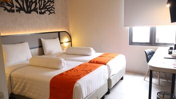 front one gosyen hotel salatiga