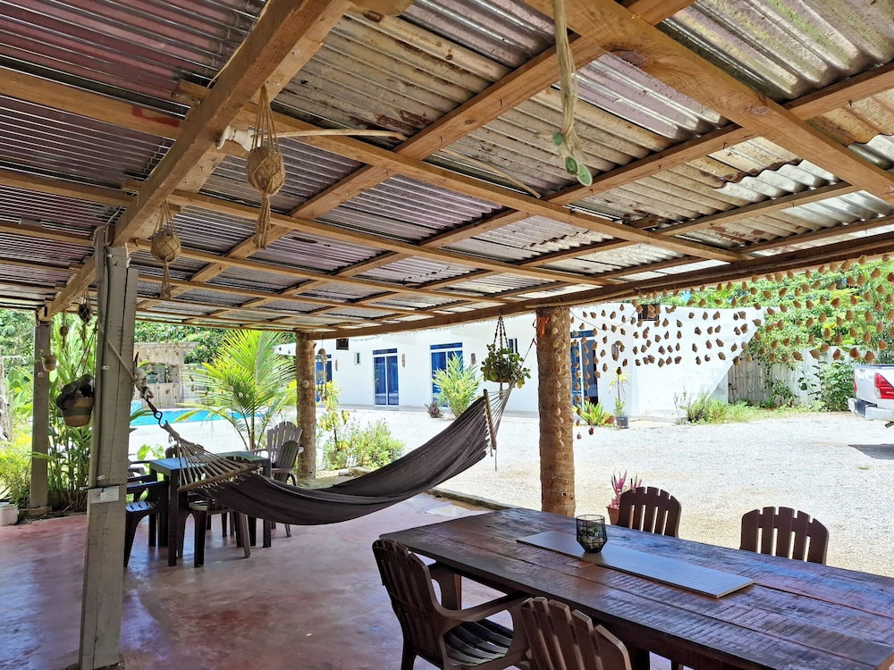 vive el valle hotel
