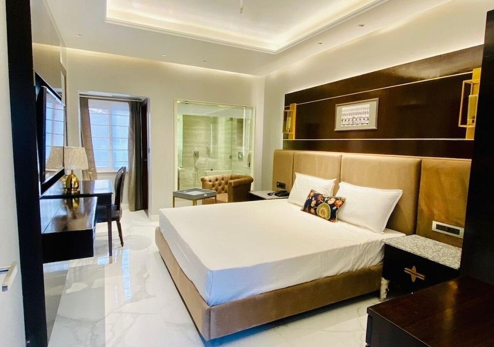 prayag inn