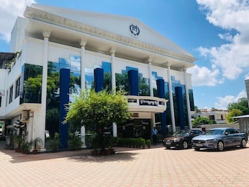 prayag inn