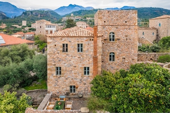west mani