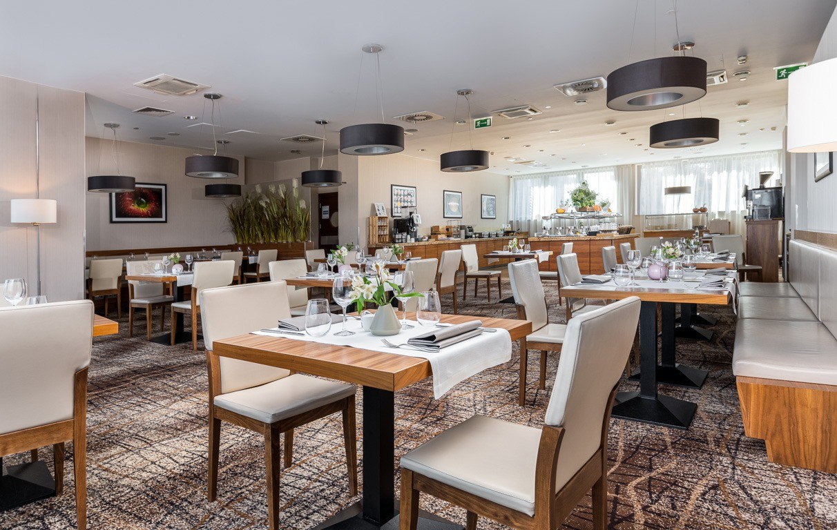 hilton garden inn krakow