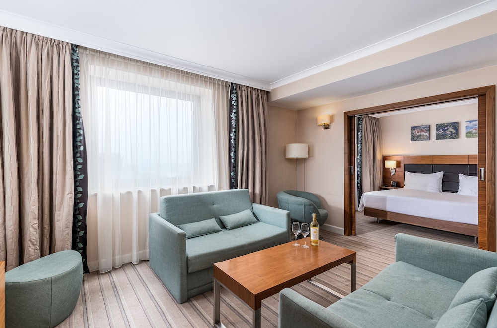 hilton garden inn krakow