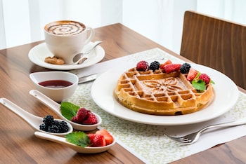 hilton garden inn krakow