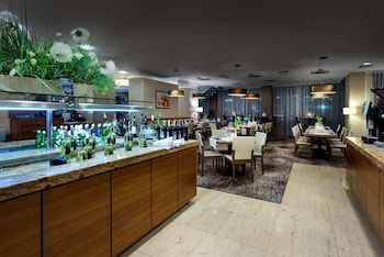 hilton garden inn krakow