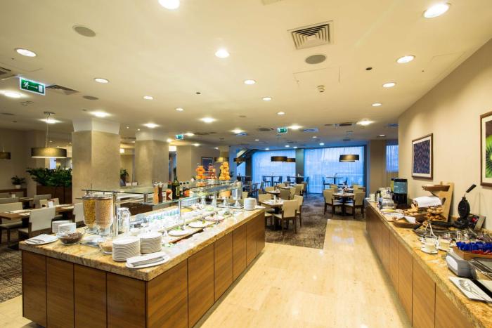 hilton garden inn krakow