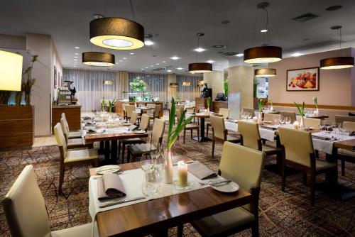 hilton garden inn krakow