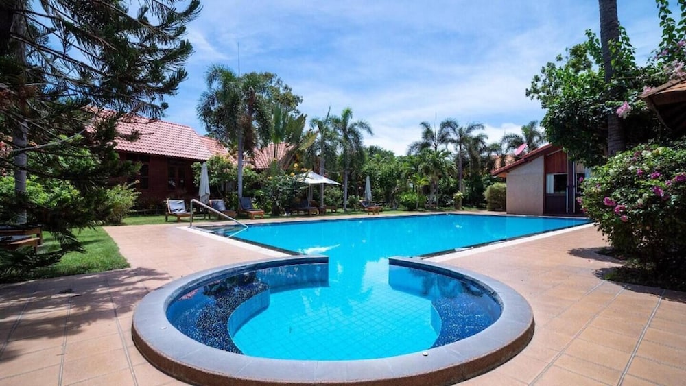 bang saray village resort