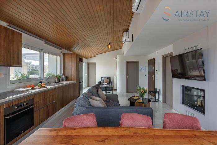 akali apartment airport by airstay