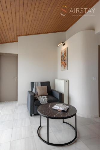 akali apartment airport by airstay