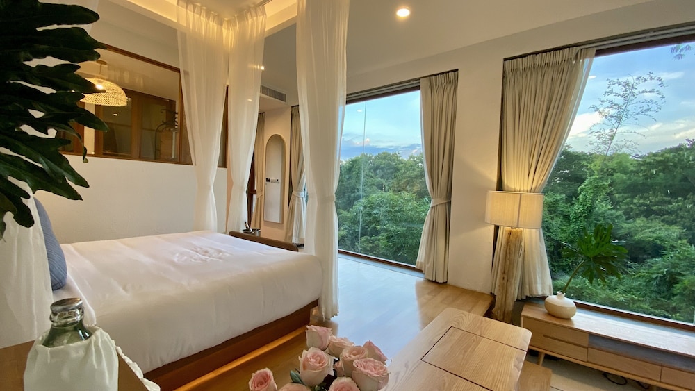 proud phu fah muang chiang mai