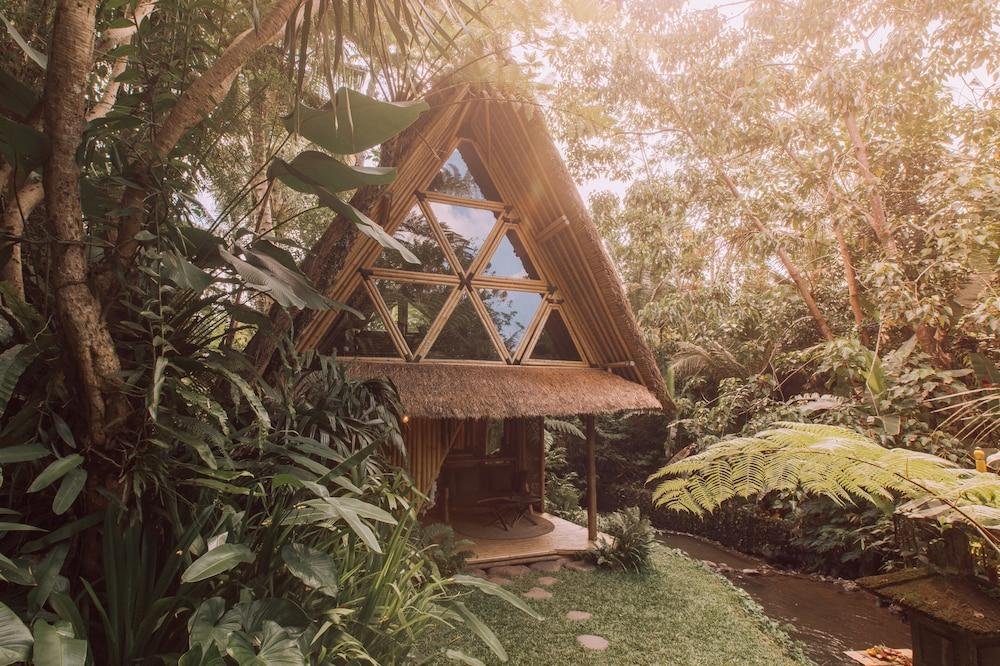 hideout bali