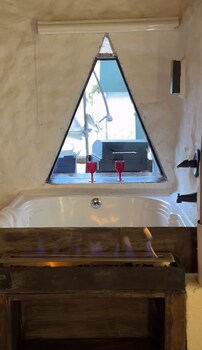 container and hobbit glamping