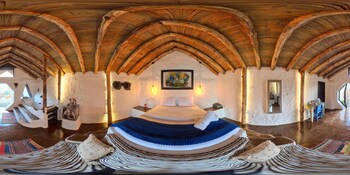 container and hobbit glamping