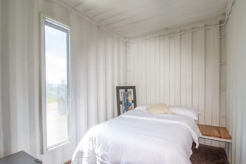 container and hobbit glamping