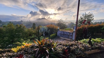 container and hobbit glamping