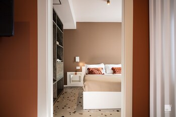 the lady c high apartments