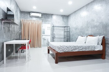 guesthouse phuket airport