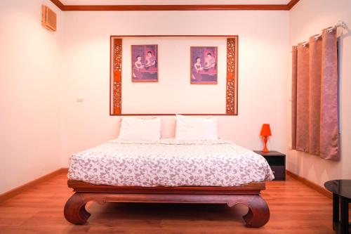 guesthouse phuket airport