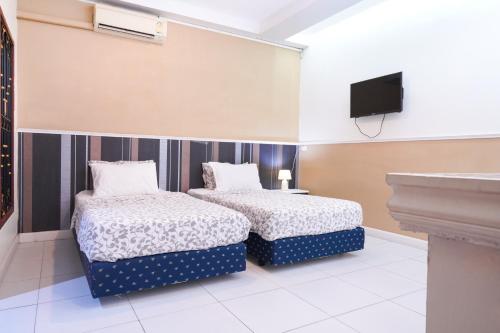 guesthouse phuket airport