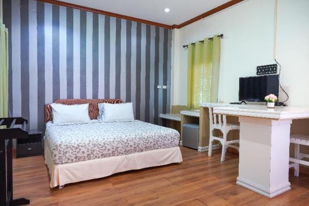 guesthouse phuket airport