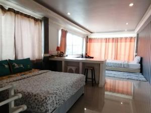 guesthouse phuket airport