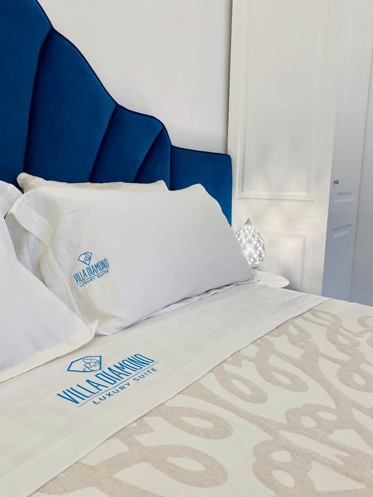 villa diamond luxury suites