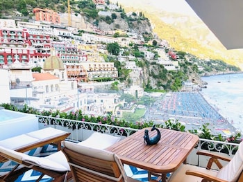 villa diamond luxury suites