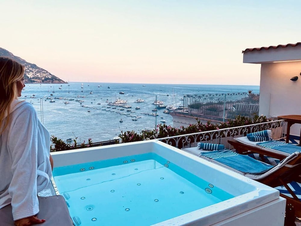 villa diamond luxury suites