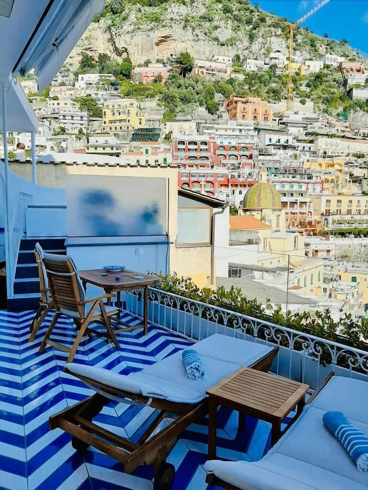 villa diamond luxury suites