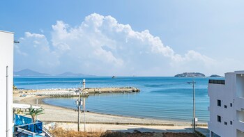 geoje memory kids pool villa
