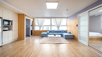geoje memory kids pool villa