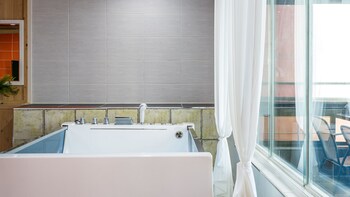 geoje memory kids pool villa