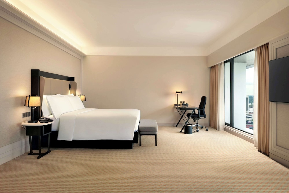 hilton kuching