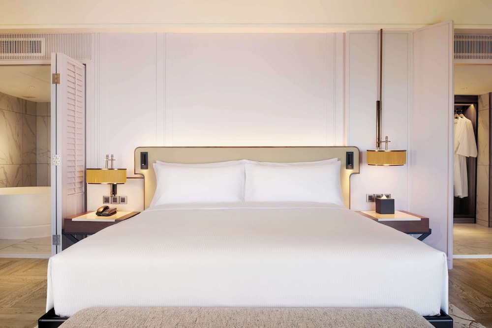 hilton kuching