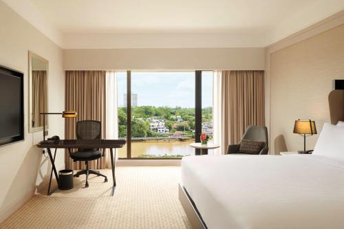 hilton kuching