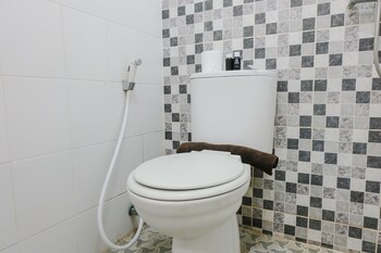 best deal 2br at suites metro apartment