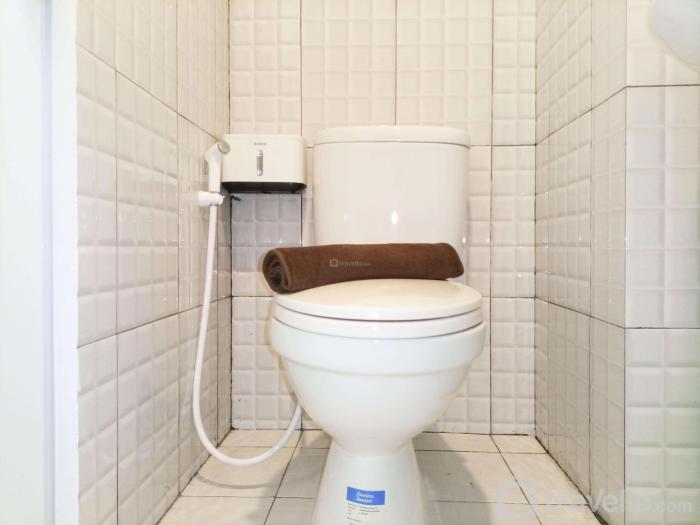 tranquil and comfort studio at de prima apartment