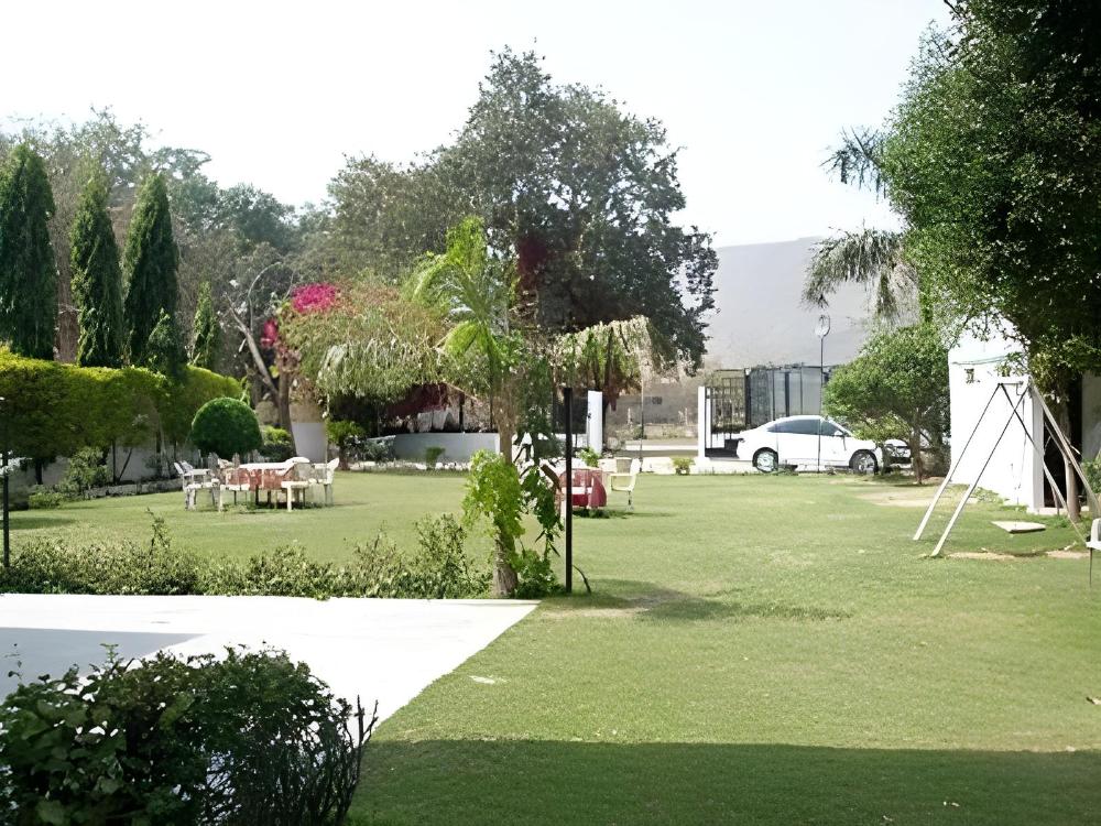 amrit resort alwar