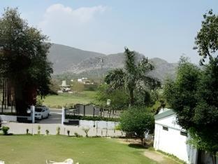 amrit resort alwar