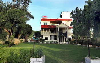 amrit resort alwar