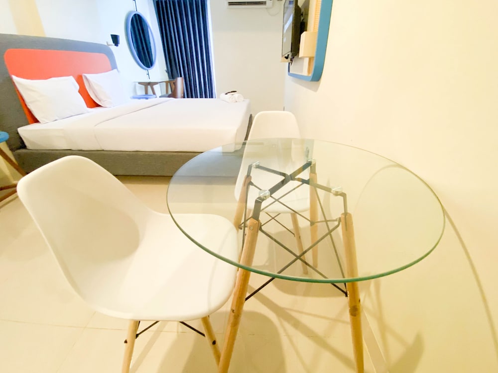 modern look studio apartment at marquis de lafayette