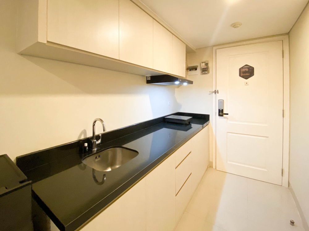 modern look studio apartment at marquis de lafayette