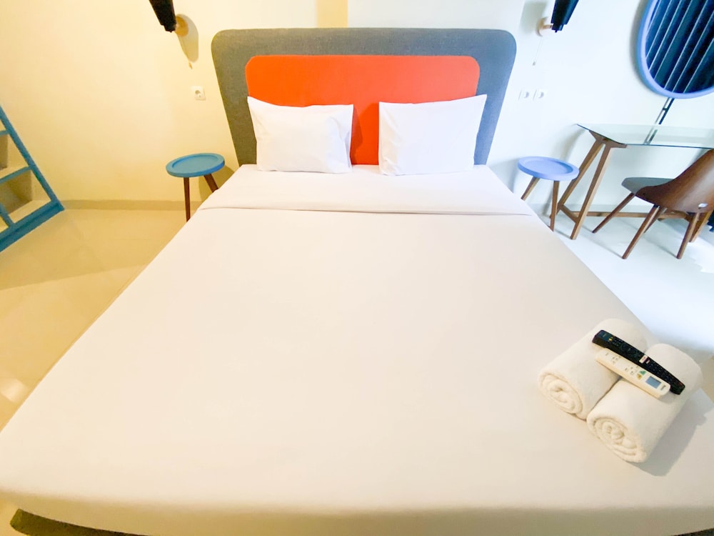 modern look studio apartment at marquis de lafayette