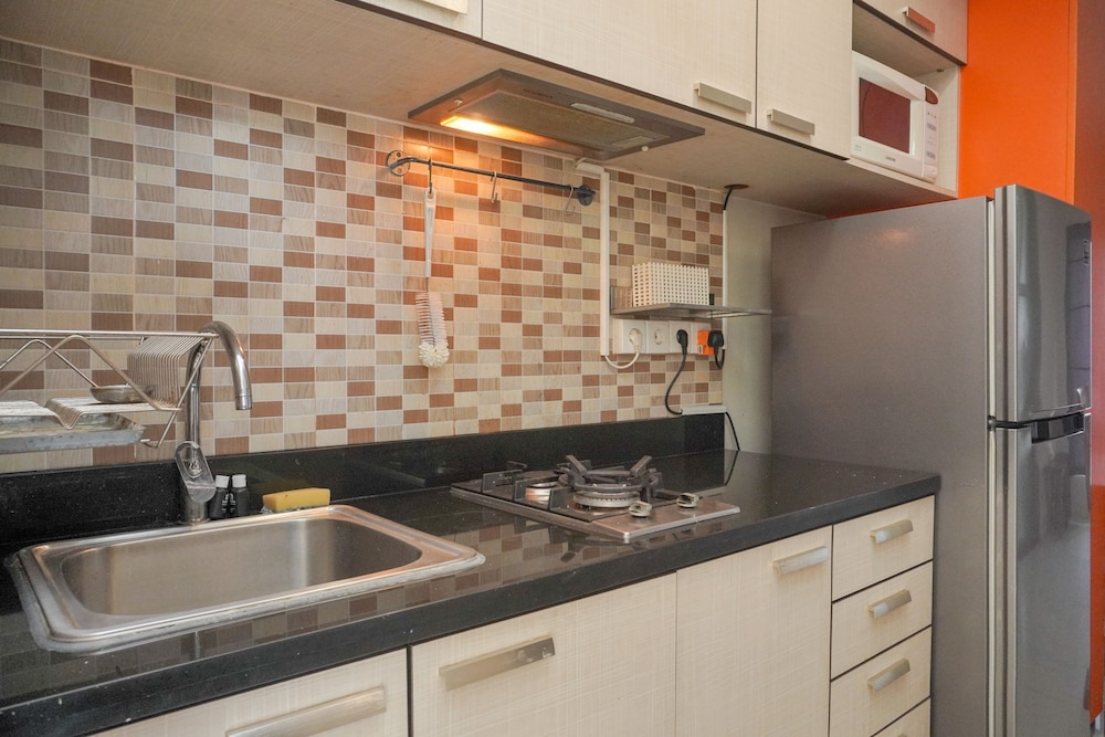modern and cozy stay 1br at tamansari semanggi apartment