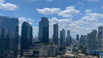 modern and cozy stay 1br at tamansari semanggi apartment