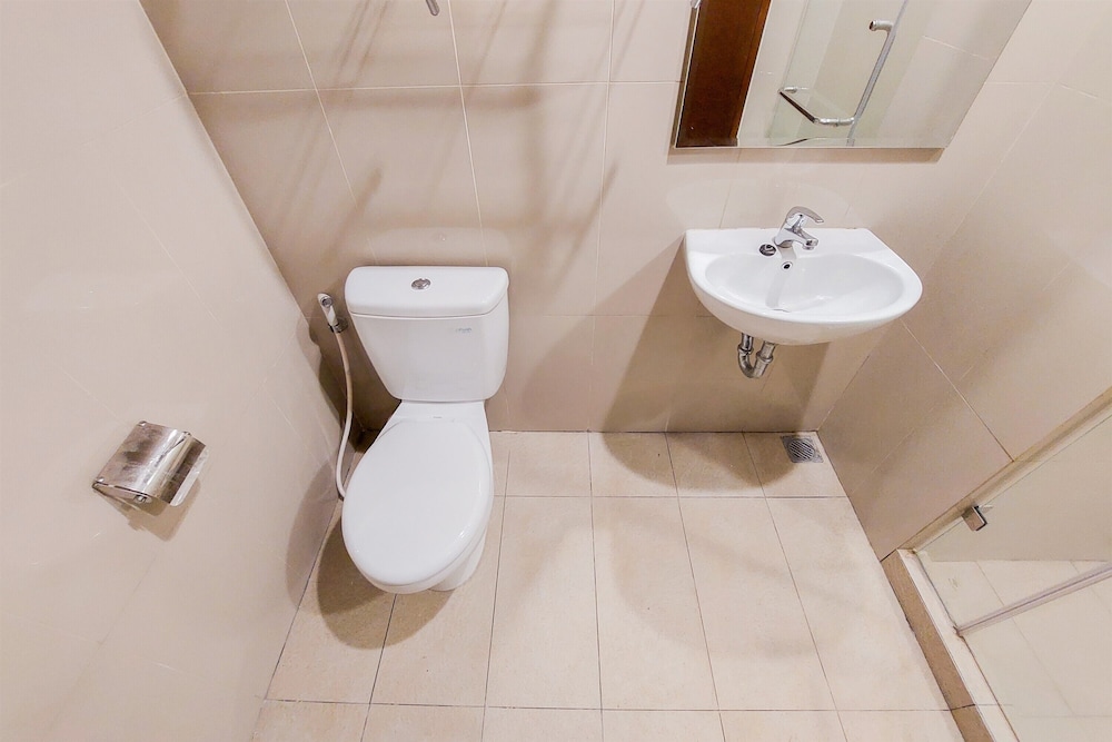 homey and simply 1br m town signature apartment