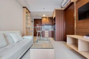 homey and simply 1br m town signature apartment