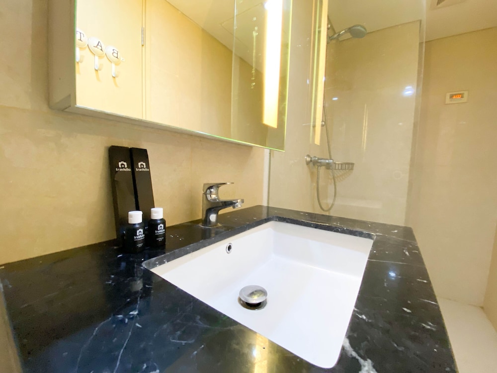 nice and elegant studio apartment at warhol w r residence